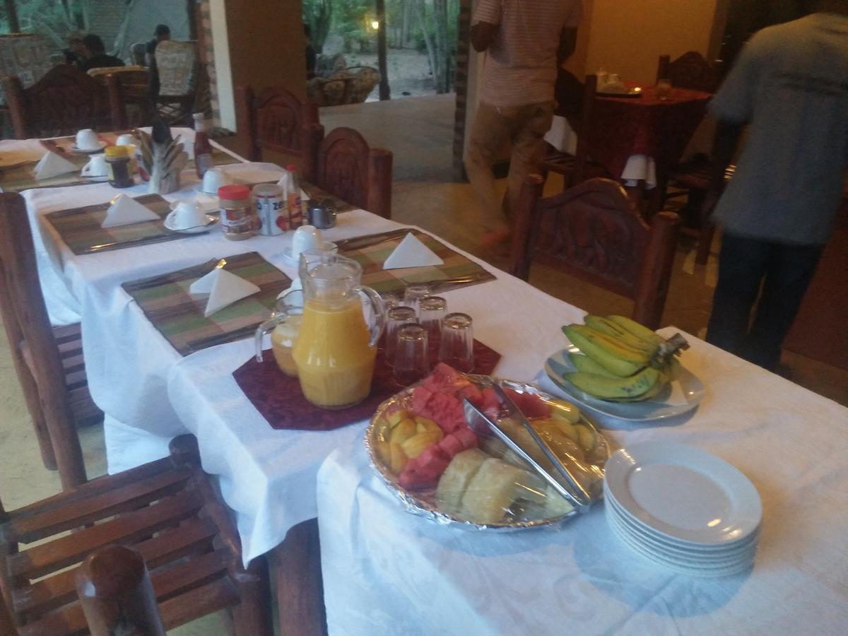 Irungu Forest Safari Lodge Katunguru Luaran gambar