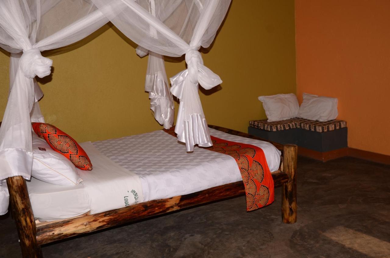 Irungu Forest Safari Lodge Katunguru Luaran gambar