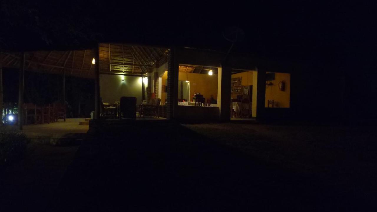 Irungu Forest Safari Lodge Katunguru Luaran gambar