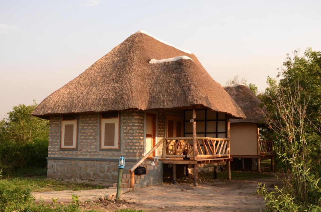 Irungu Forest Safari Lodge Katunguru Luaran gambar