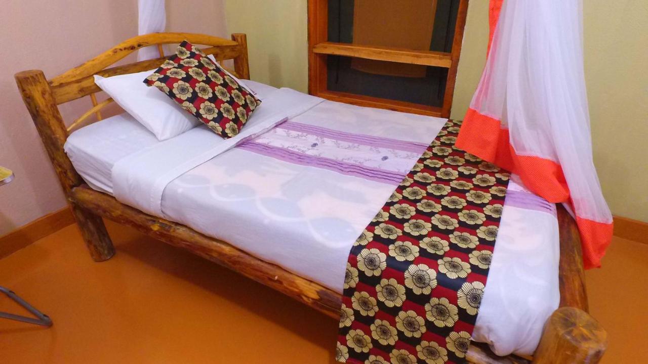 Irungu Forest Safari Lodge Katunguru Luaran gambar