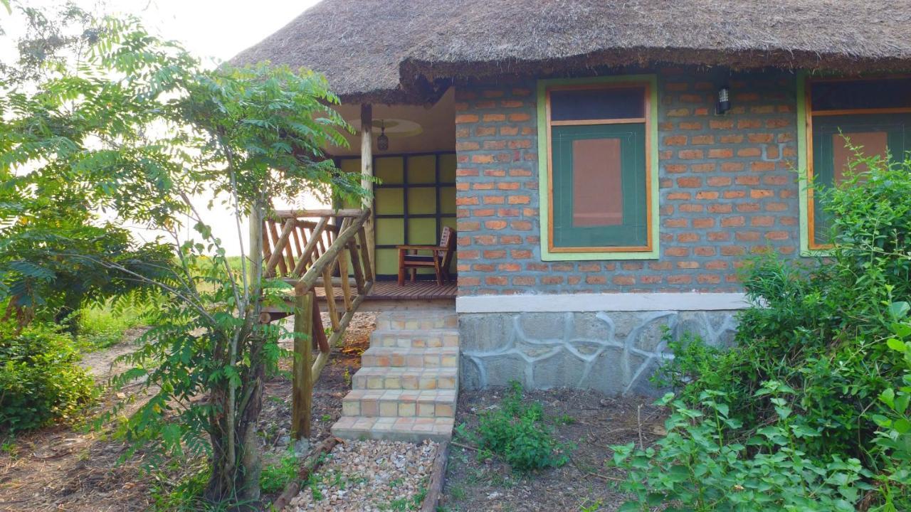 Irungu Forest Safari Lodge Katunguru Luaran gambar